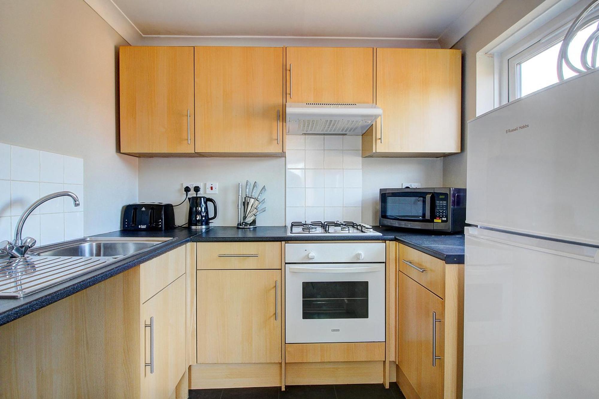 2 Minutes From Mk Central By Car- 2 Bed Apartment - 2 Free Parking Spaces- Hosted By Stayinmk Milton Keynes Exterior foto